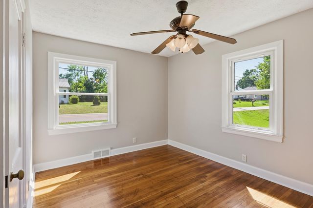 513 E Main Street, Burgin, KY 40330