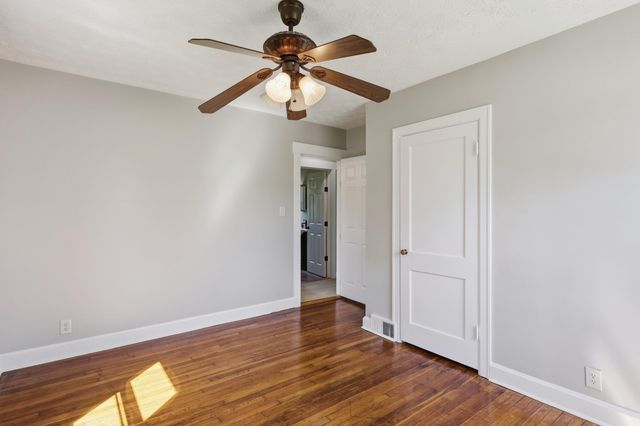 513 E Main Street, Burgin, KY 40330