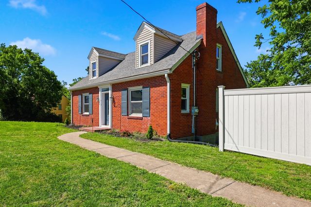 513 E Main Street, Burgin, KY 40330