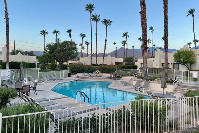 6250 N Paseo De La Palma, Palm Springs, CA 92264