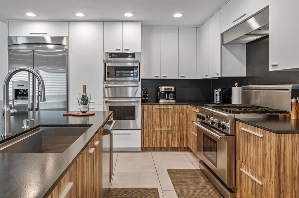 6250 N Paseo De La Palma, Palm Springs, CA 92264