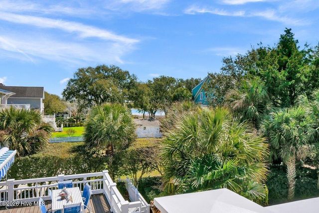 6568 Towles Road, Wilmington, NC 28409