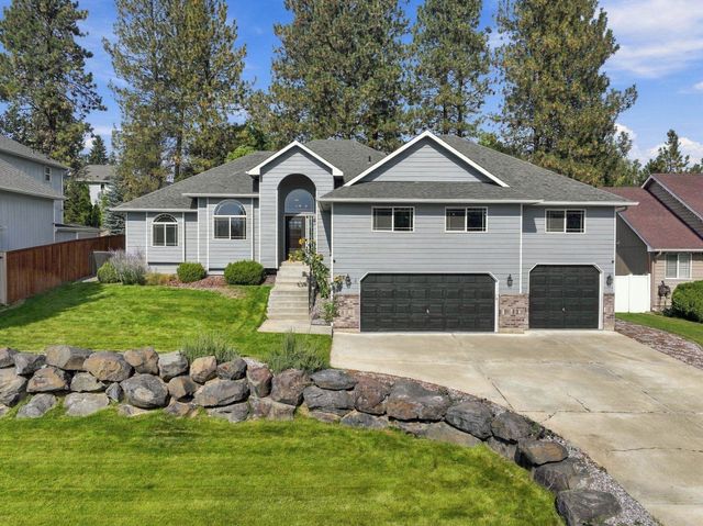 705 E Upper Terrace Ln, Colbert, WA 99005