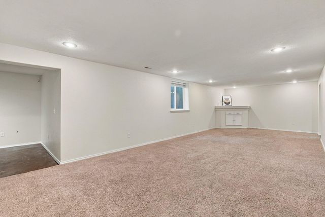 705 E Upper Terrace Ln, Colbert, WA 99005