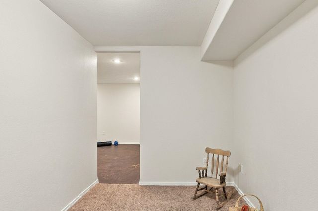 705 E Upper Terrace Ln, Colbert, WA 99005