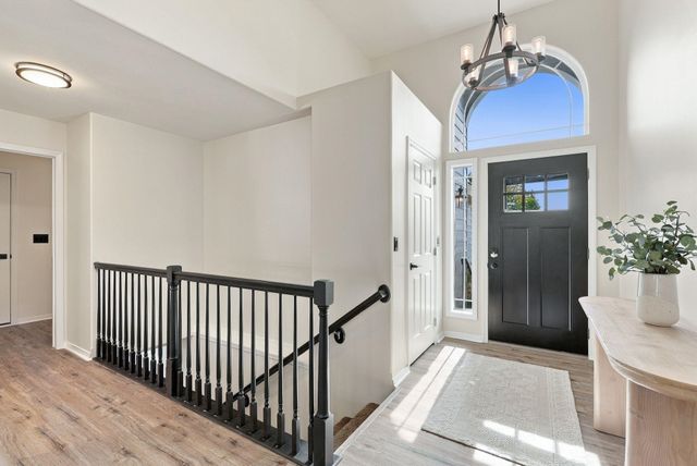 705 E Upper Terrace Ln, Colbert, WA 99005
