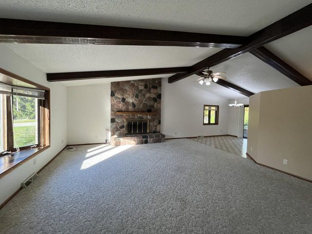 29618 Fernwood DRIVE, Waterford, WI 53185