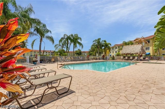 8288 Key Royal LN 1435, Naples, FL 34119