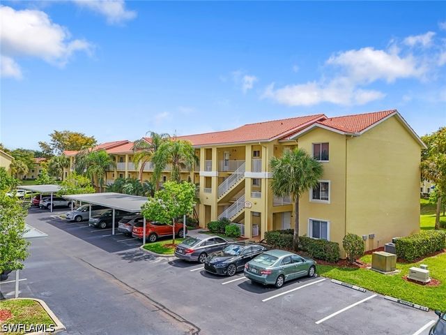 8288 Key Royal LN 1435, Naples, FL 34119