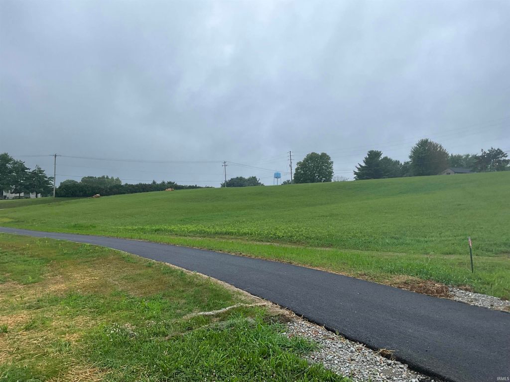 2002 E Alberta Drive, Bloomington, IN 47401