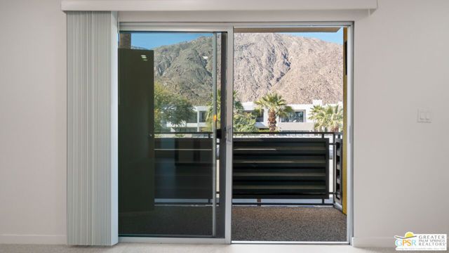 588 E San Lorenzo Road 202, Palm Springs, CA 92264