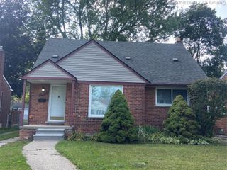 9555 Arcola Street, Livonia, MI 48150