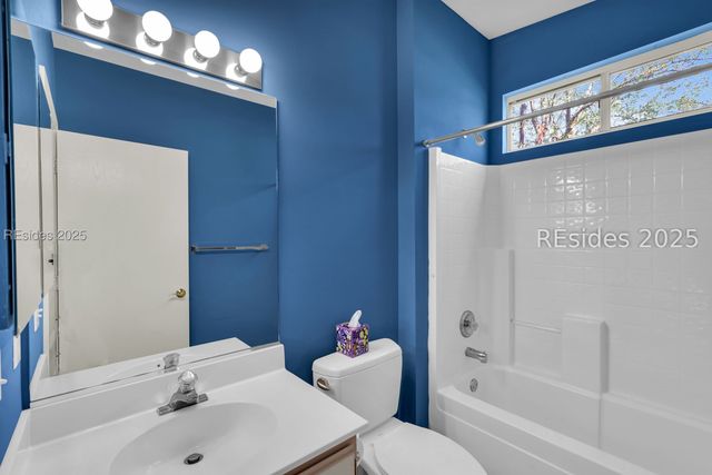 2 Huquenin Ct, Bluffton, SC 29909