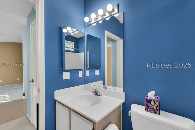 2 Huquenin Ct, Bluffton, SC 29909