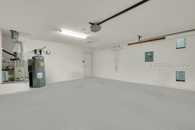 2 Huquenin Ct, Bluffton, SC 29909