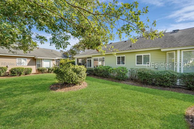 2 Huquenin Ct, Bluffton, SC 29909