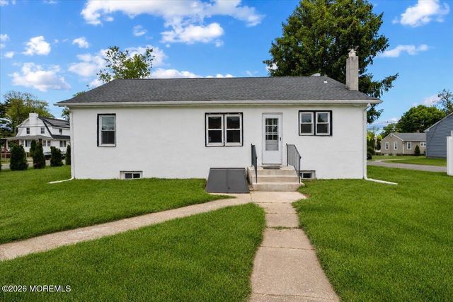 76 Peach Street, Tinton Falls, NJ 07724