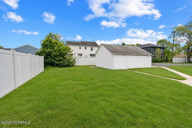 76 Peach Street, Tinton Falls, NJ 07724