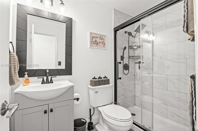 21839 SW 100th Pl, Cutler Bay, FL 33190