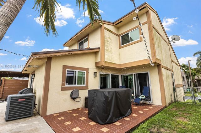 21839 SW 100th Pl, Cutler Bay, FL 33190