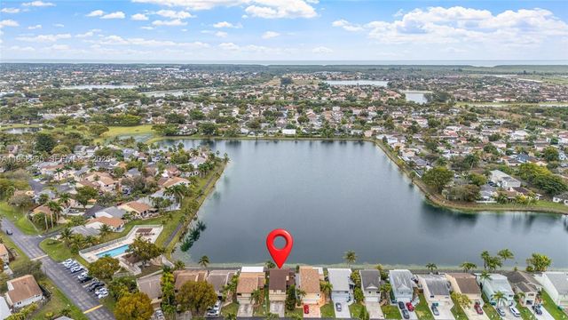 21839 SW 100th Pl, Cutler Bay, FL 33190