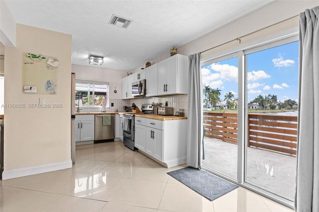 21839 SW 100th Pl, Cutler Bay, FL 33190