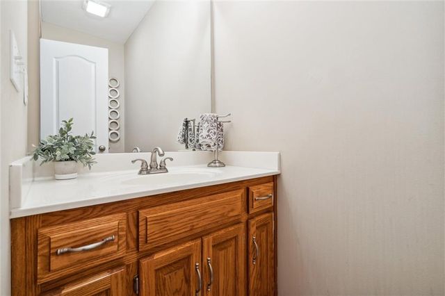 1301 NE Horizon Drive, Lee's Summit, MO 64086
