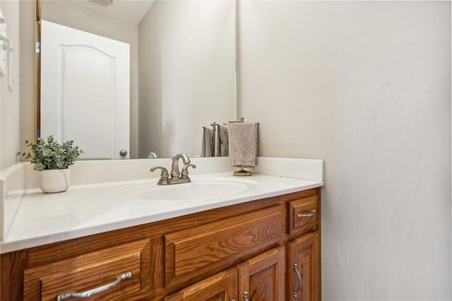1301 NE Horizon Drive, Lee's Summit, MO 64086