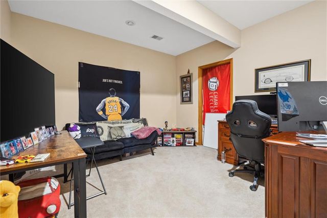 1301 NE Horizon Drive, Lee's Summit, MO 64086
