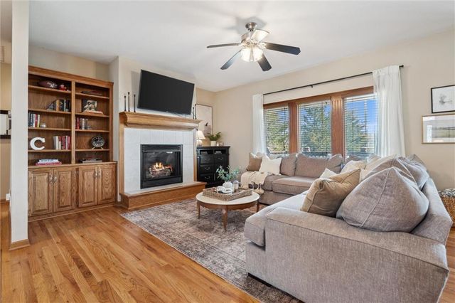 1301 NE Horizon Drive, Lee's Summit, MO 64086