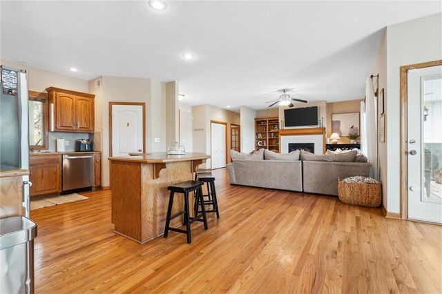 1301 NE Horizon Drive, Lee's Summit, MO 64086