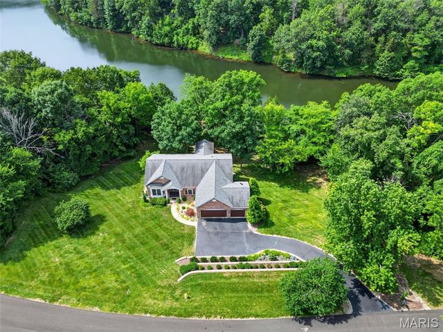 4396 Augusta Shores Drive, Augusta, MO 63332