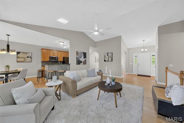 4396 Augusta Shores Drive, Augusta, MO 63332