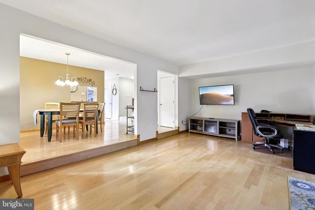 339 CONSTITUTION CIR, North Brunswick, NJ 08902