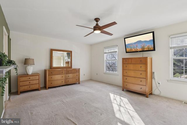 339 CONSTITUTION CIR, North Brunswick, NJ 08902