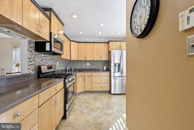 339 CONSTITUTION CIR, North Brunswick, NJ 08902