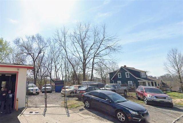 4401 E 27th Street, Kansas City, MO 64127
