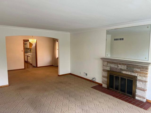 3755 W 112th Place, Chicago, IL 60655