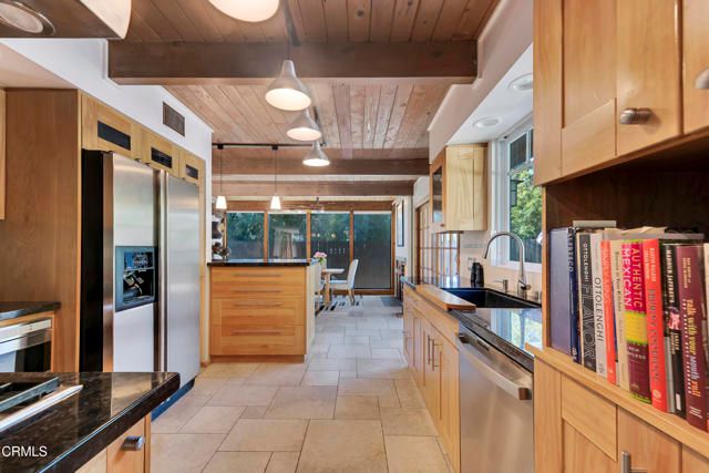 2443 Shields Street, La Crescenta, CA 91214