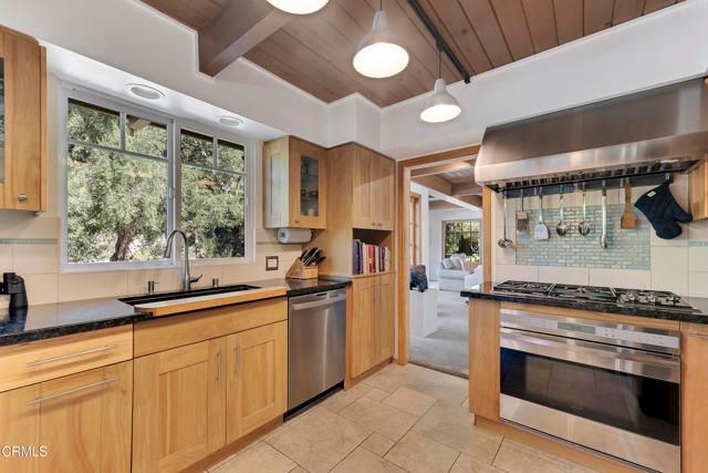 2443 Shields Street, La Crescenta, CA 91214