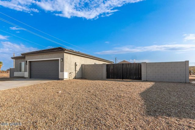 9500 W Kramer Lane, Arizona City, AZ 85123