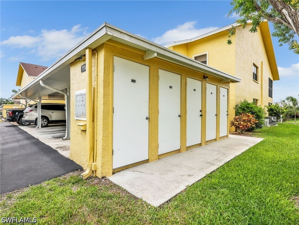 Image 34 of property listing at 1112 SW 48th TER C101, Cape Coral, FL 33914