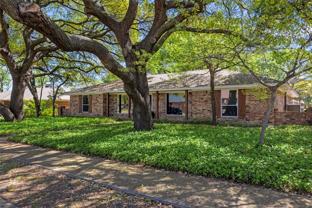 2616 Pin Oak Lane, Plano, TX 75075