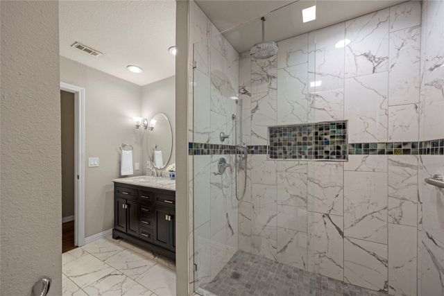 2616 Pin Oak Lane, Plano, TX 75075