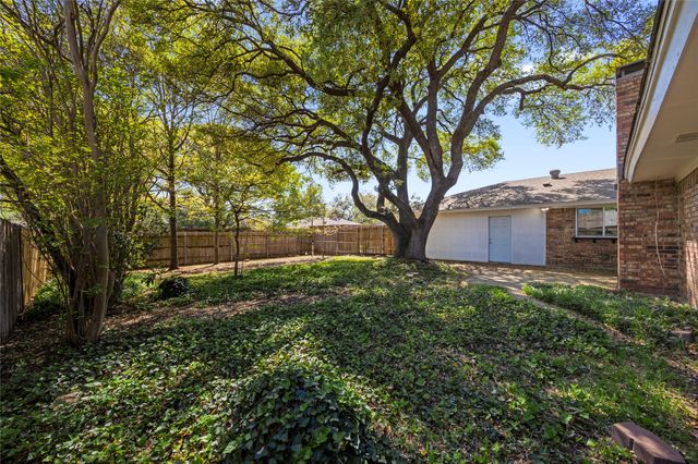 2616 Pin Oak Lane, Plano, TX 75075