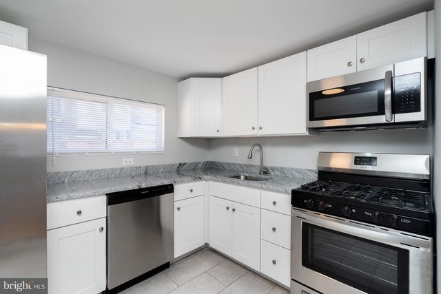 225 TREE ST, Philadelphia, PA 19148