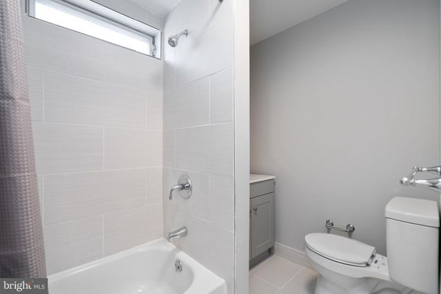 225 TREE ST, Philadelphia, PA 19148