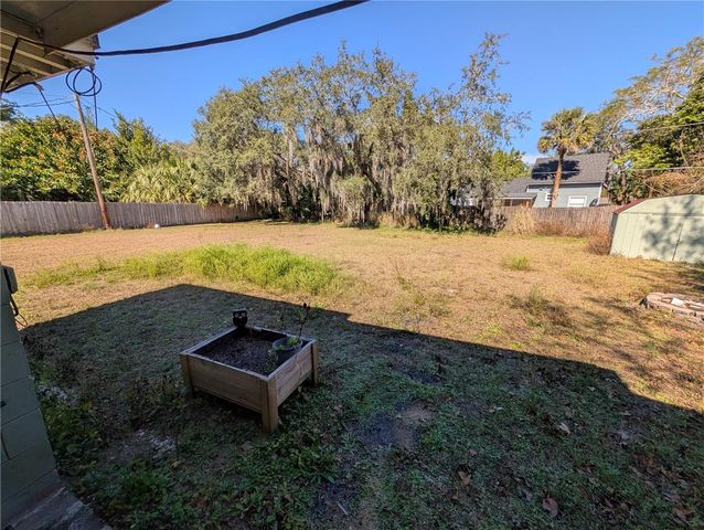 57 E 2ND STREET, Chuluota, FL 32766