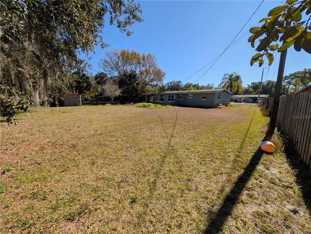 57 E 2ND STREET, Chuluota, FL 32766