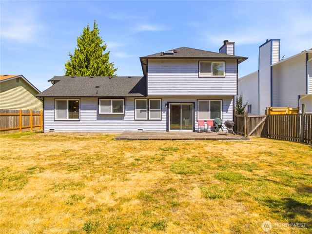 1239 S 236th Place, Des Moines, WA 98198